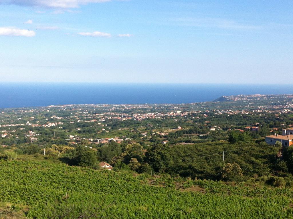 Fiore Dell'Etna Apartment Santa Venerina Bagian luar foto