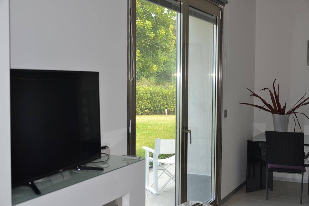 Fiore Dell'Etna Apartment Santa Venerina Bagian luar foto