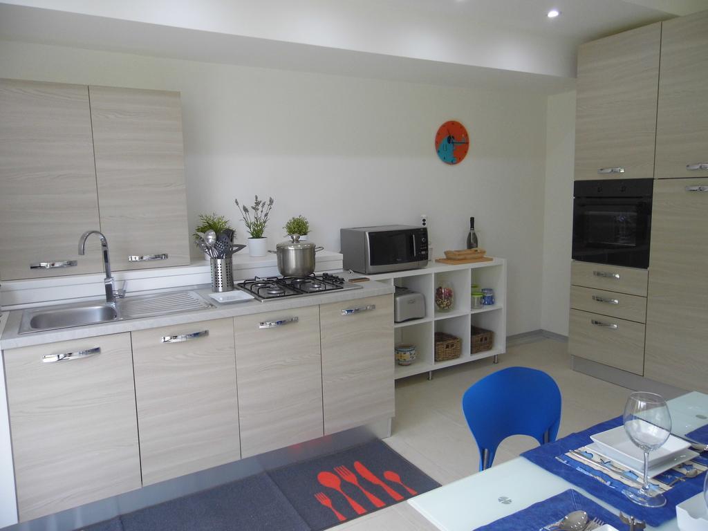 Fiore Dell'Etna Apartment Santa Venerina Bagian luar foto