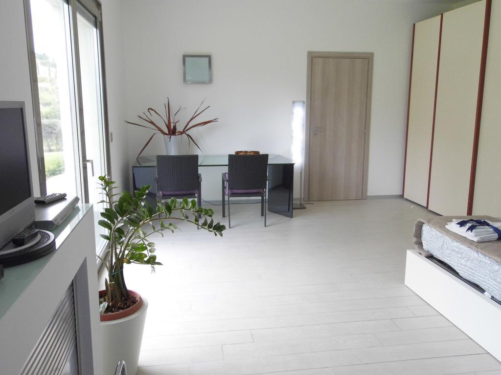 Fiore Dell'Etna Apartment Santa Venerina Bagian luar foto
