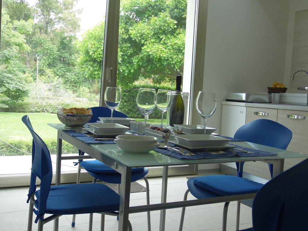 Fiore Dell'Etna Apartment Santa Venerina Bagian luar foto