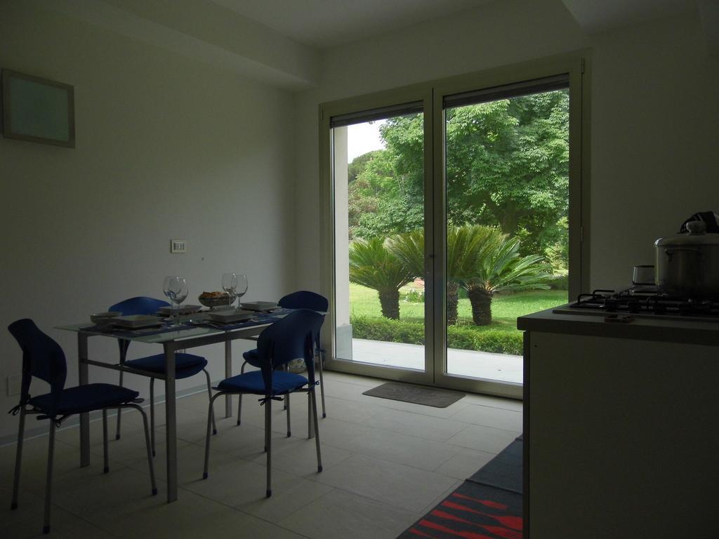 Fiore Dell'Etna Apartment Santa Venerina Bagian luar foto